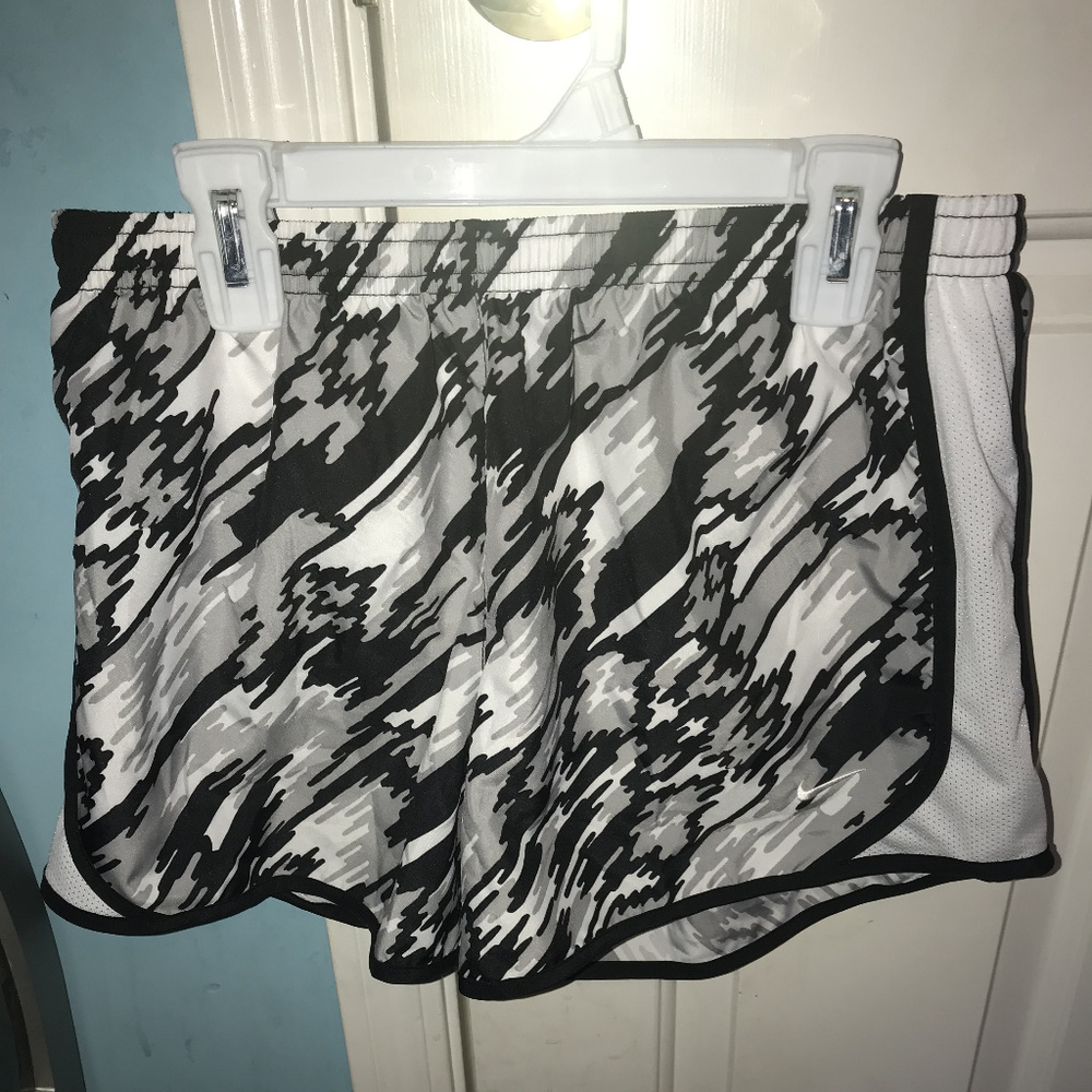 Girls Nike running shorts (NEVER WORN, no tags)